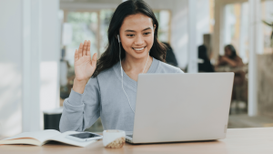 Read more about the article What Are the Main Advantages of E-Learning for Businesses and Employees?